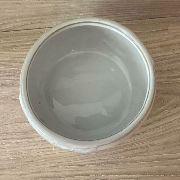 Cream ceramic bowl - Picture 3 of 6